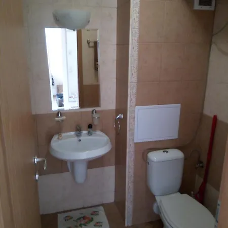 Private In Royal Sun Apartment *